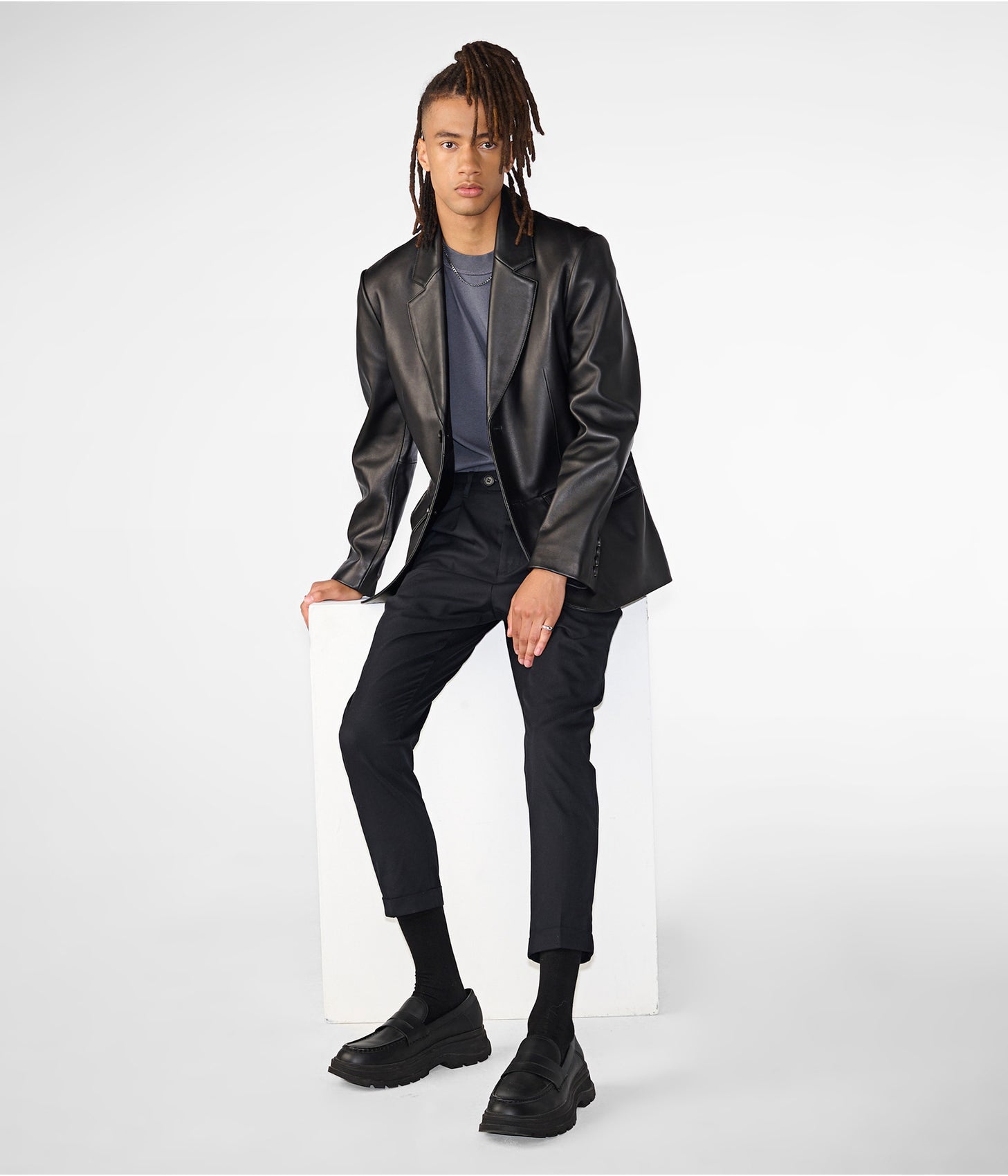 Men’s Classic Black Leather Blazer – Timeless & Stylish